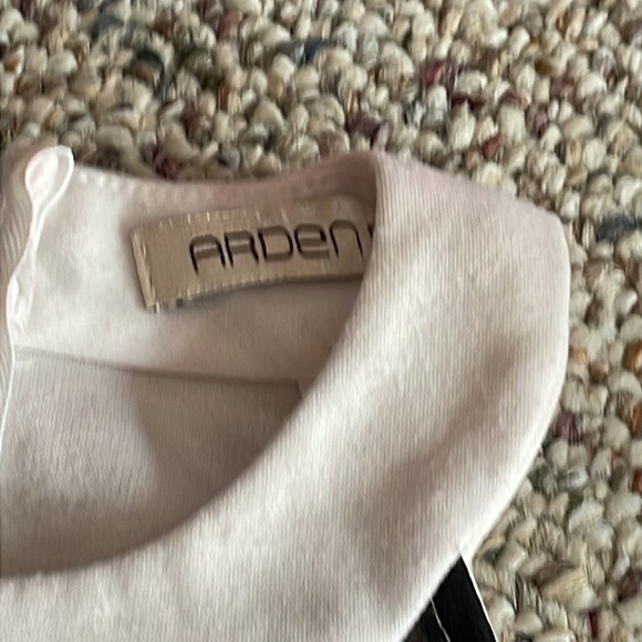 Arden B. XXS Halter Like Beige Top - Picture 2 of 6